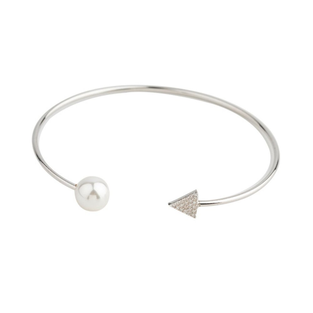 Arrow and pearl Cuff Bracelet in Sterling Silver with Pavé CZ Diamonds.